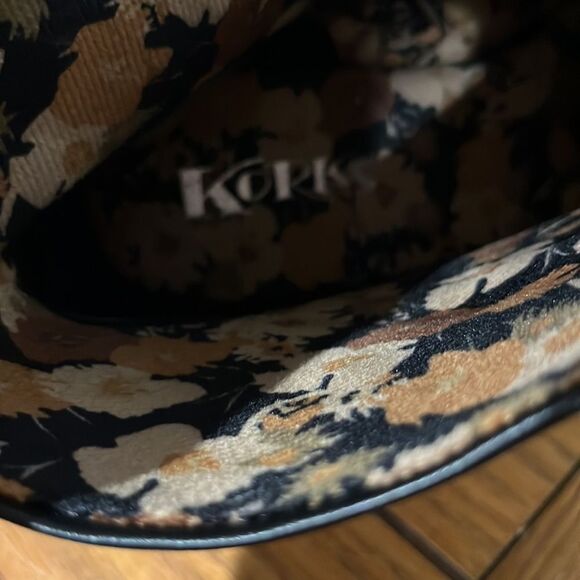 EUC Kork-Ease Block Heel Destiny Bootie Size 9. - Picture 7 of 9